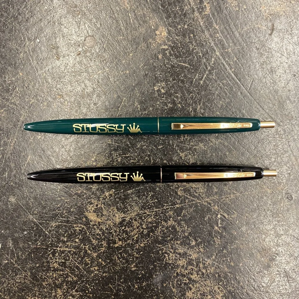 STUSSY Livin' ×Pencoクリップボード ボールペン セット 期間限定ポイント5倍キャンペーン中!!] 新品 ステューシー
