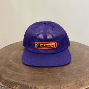 カジュアルキャップセット（FEELIN', Stussy, RIVAS!） STUSSY 新品 ステューシー CURLY S 59FIFTY NEW ERA CAP Sロゴ