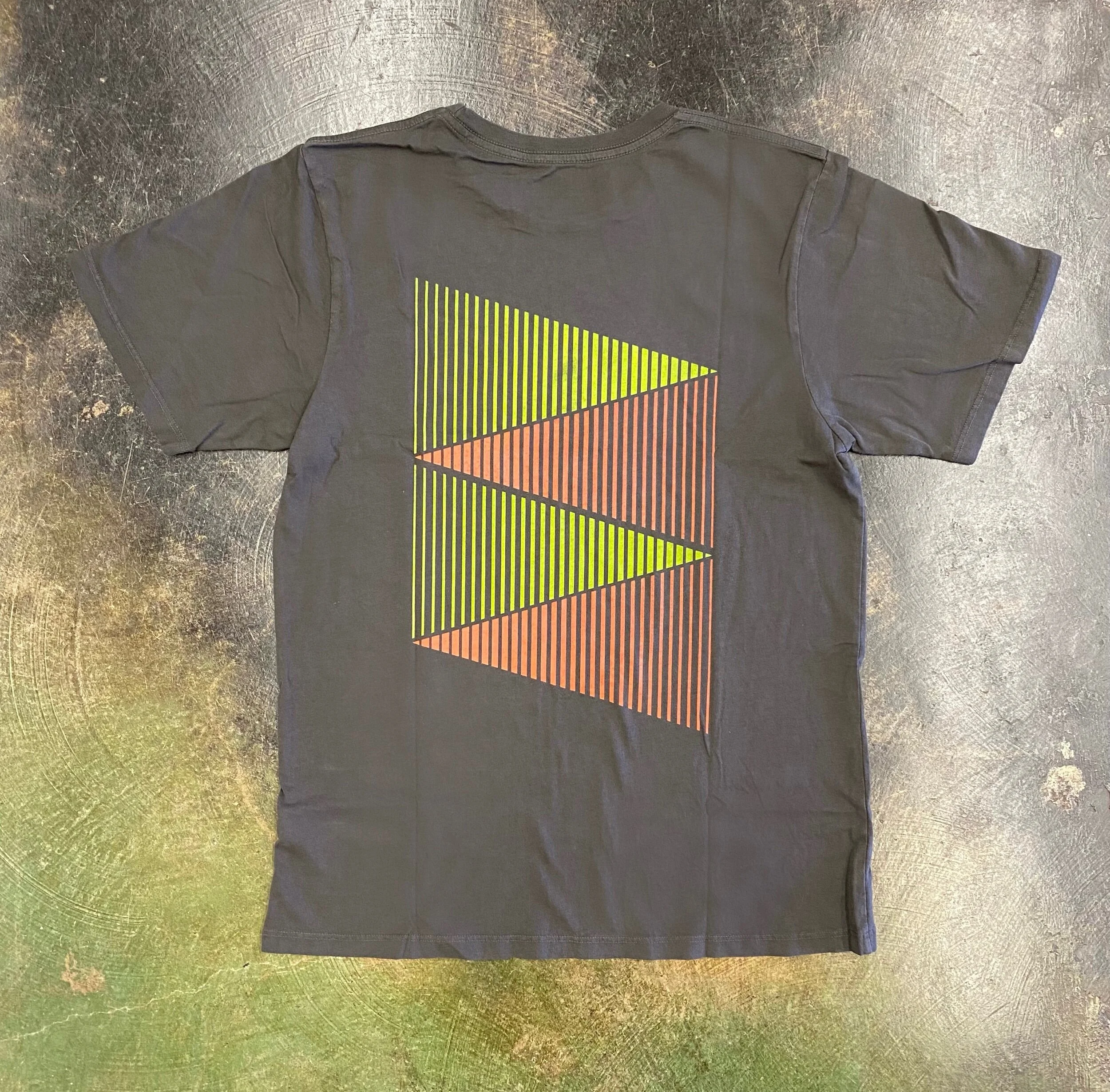 2700F319-77EE-4170-931E-D527587DC5B9