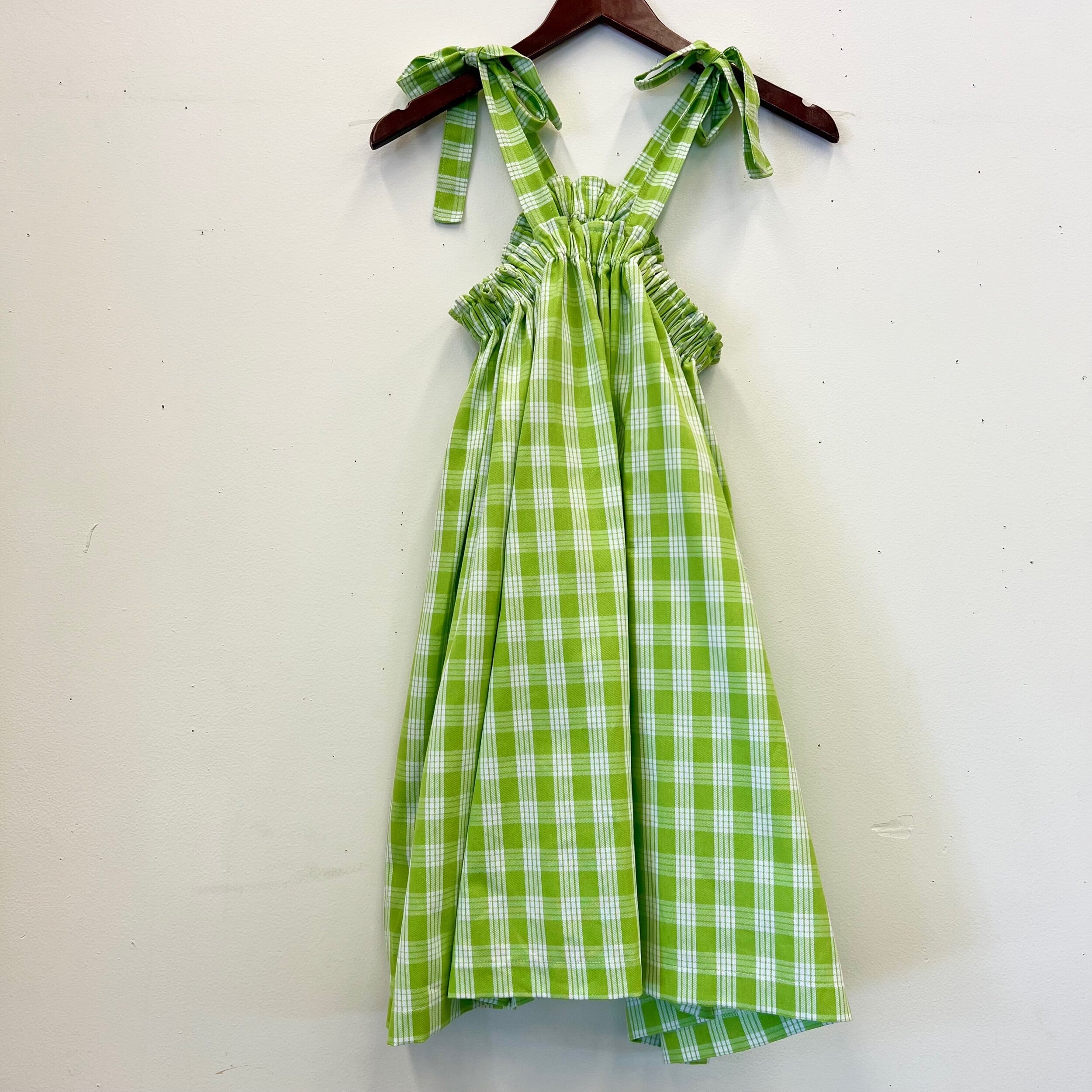 AE02C52E-46B2-467B-A6F1-06220BD45C8E