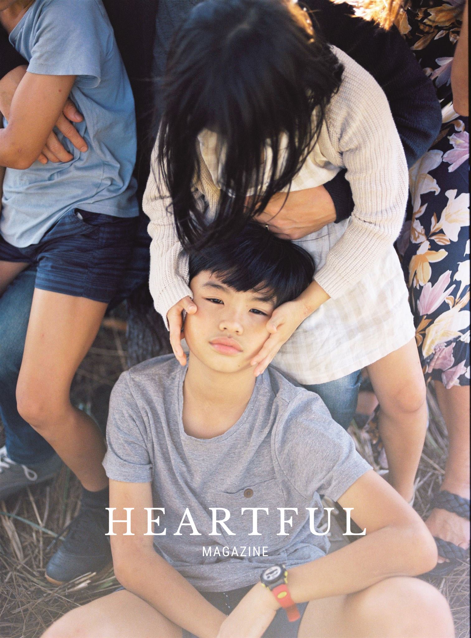 Heartful Magazine features a family portrait by Jonathan Ong as part of its family photography recognition.