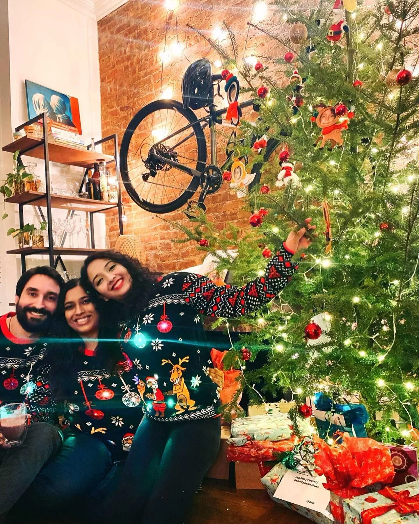 Happy LIT-mas from our #quaranteam to yours &hearts;️💚 

P.S. Fine, yes I tried hard to win this ugly sweater game and I thank #dashandlily for the inspo 😬

#covidxmas2020🎄☃️ #nyc  #happyholidaze