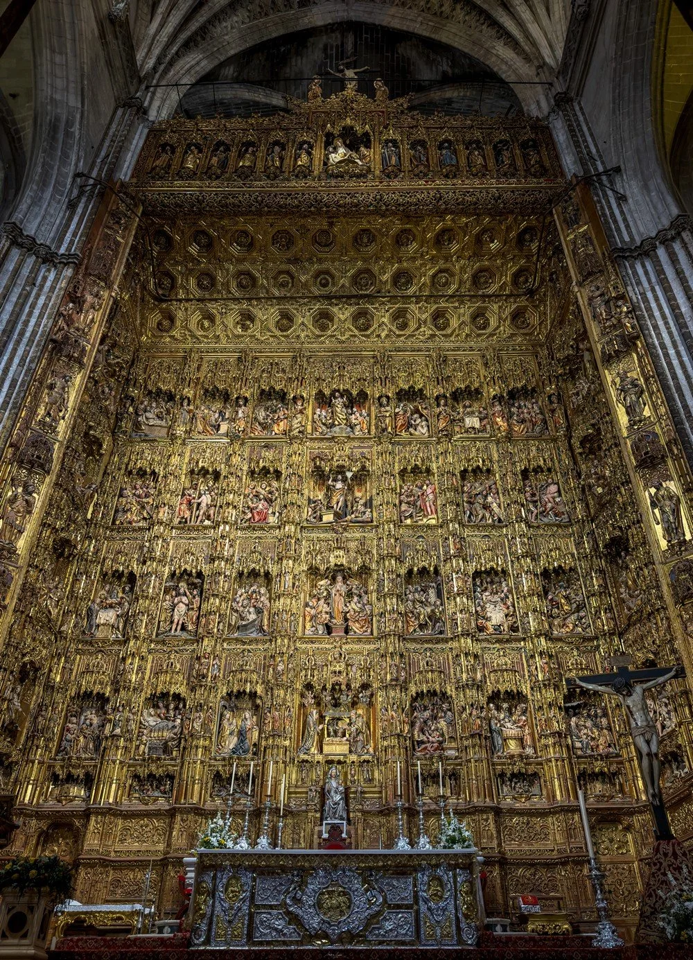 seville spain featuring historic old town barrio de santa cruz royal alcazar palace cathedral and plaza espana