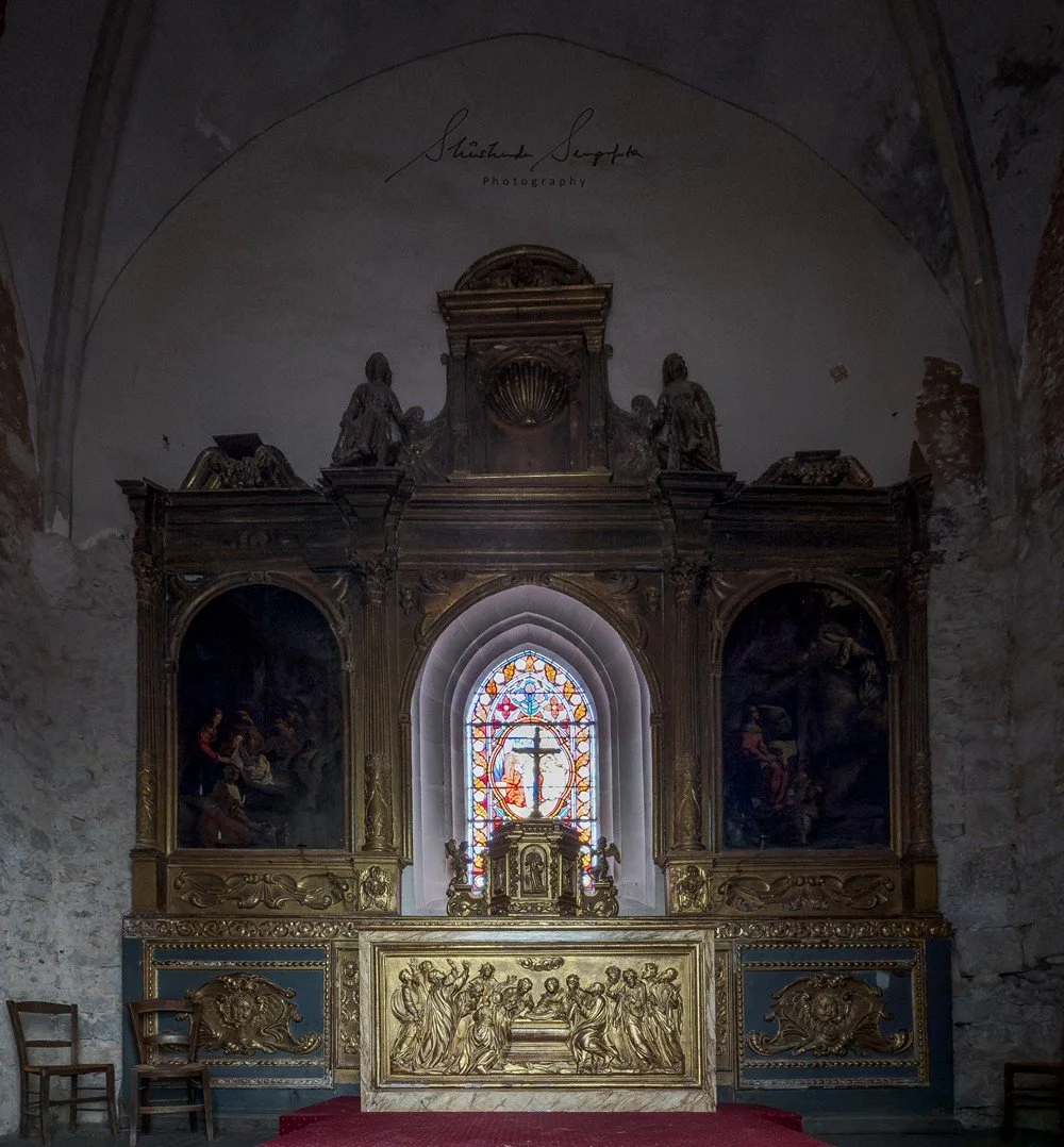pilgrimage to sanctuary of rocamadour france which is a clifftop medieval village featuring castle chapel of notre dame housing black virgin crypt basilica and tomb of saint amadour