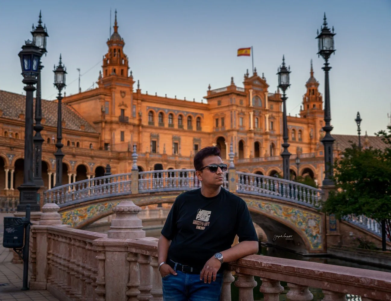 seville spain featuring historic old town barrio de santa cruz royal alcazar palace cathedral and plaza espana