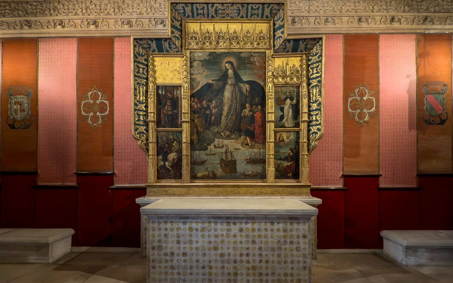 seville spain featuring historic old town barrio de santa cruz royal alcazar palace cathedral and plaza espana