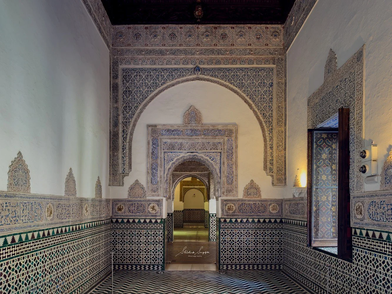 seville spain featuring historic old town barrio de santa cruz royal alcazar palace cathedral and plaza espana