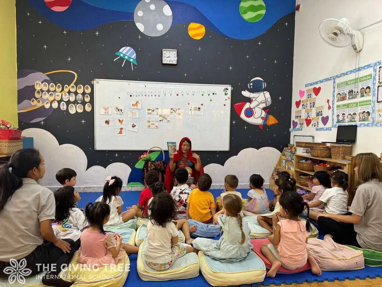 📚✨ Yesterday at The Giving Tree International School, we celebrated World Book Day in the most magical way!
 ✨📚 Our learners stepped into the shoes of their favorite characters, bringing stories to life as they walked through our doors dressed in t