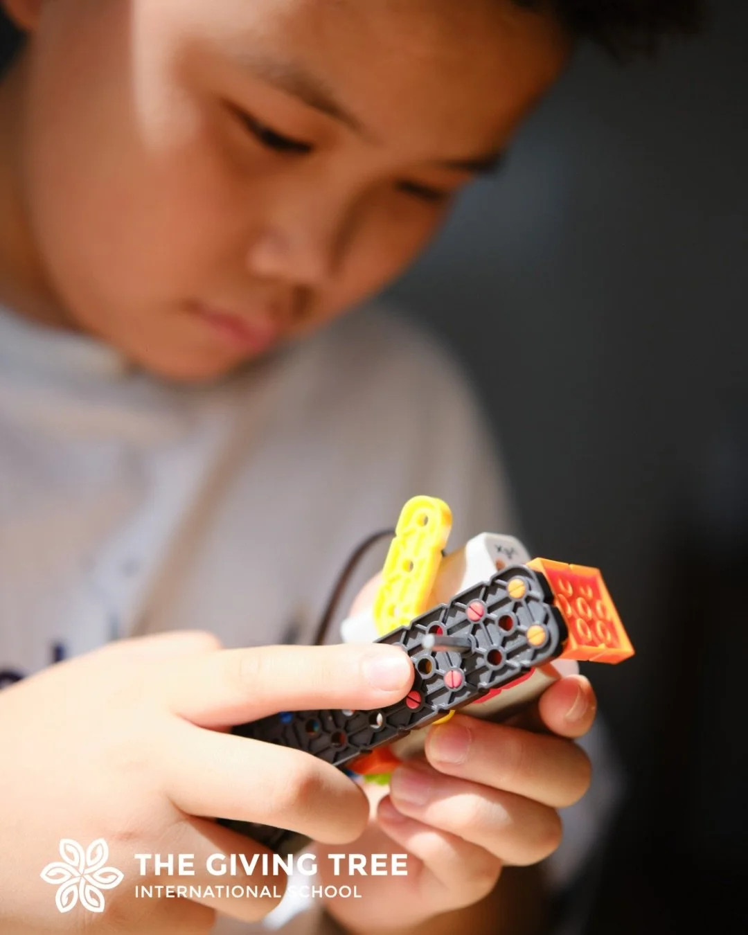 In our Makerspace classes, students are encouraged to design, build, test, and refine their own ideas through hands-on learning.

Using age-appropriate tools and materials, students turn imagination into real projects. They develop problem-solving sk