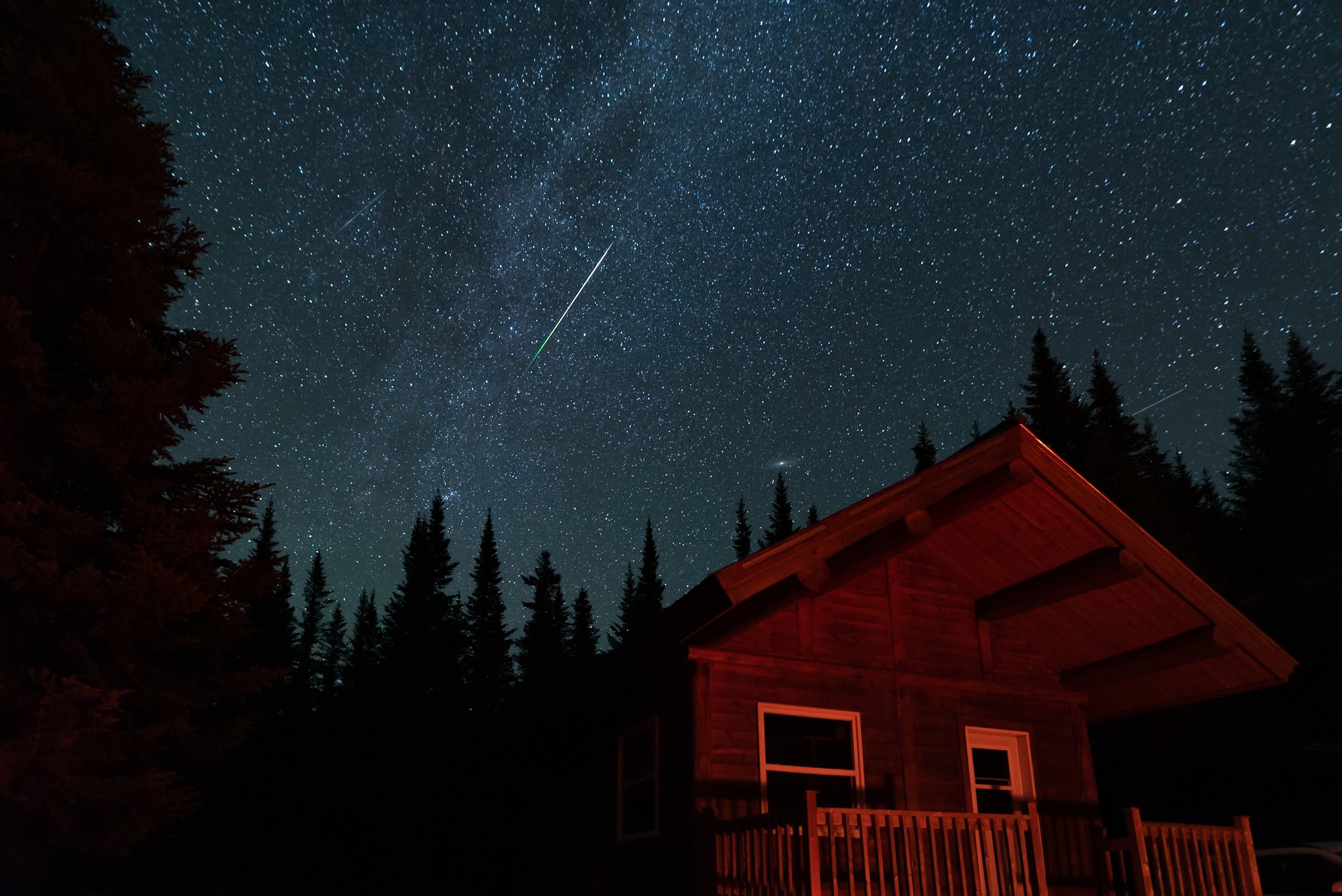 🌠 How to Watch the 2025 Perseids: A Guide to Summer Magic