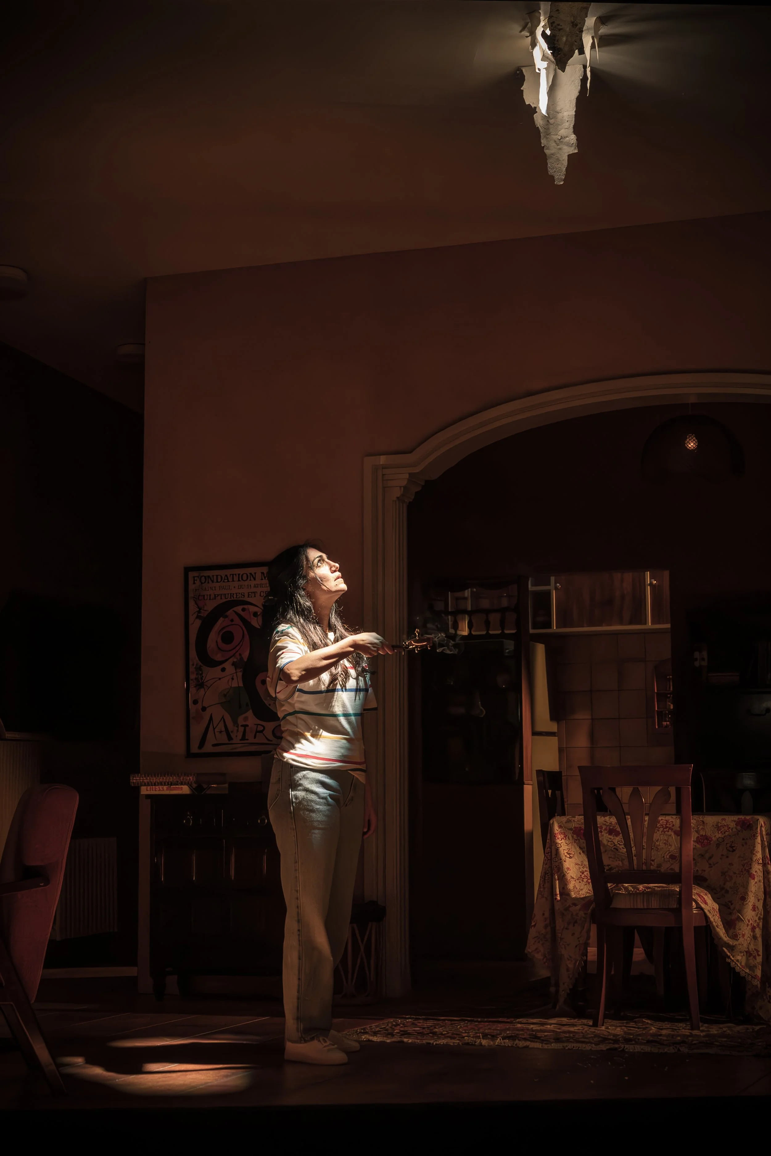 Under the Shadow PROD-08124 (1).jpg