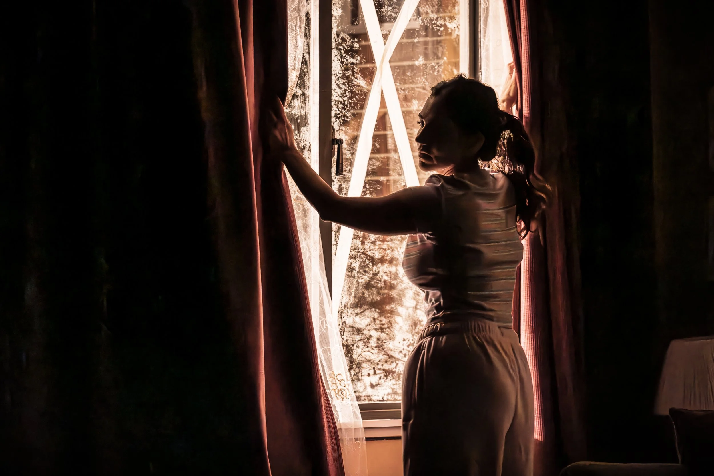 Under the Shadow PROD-03024 (1).jpg