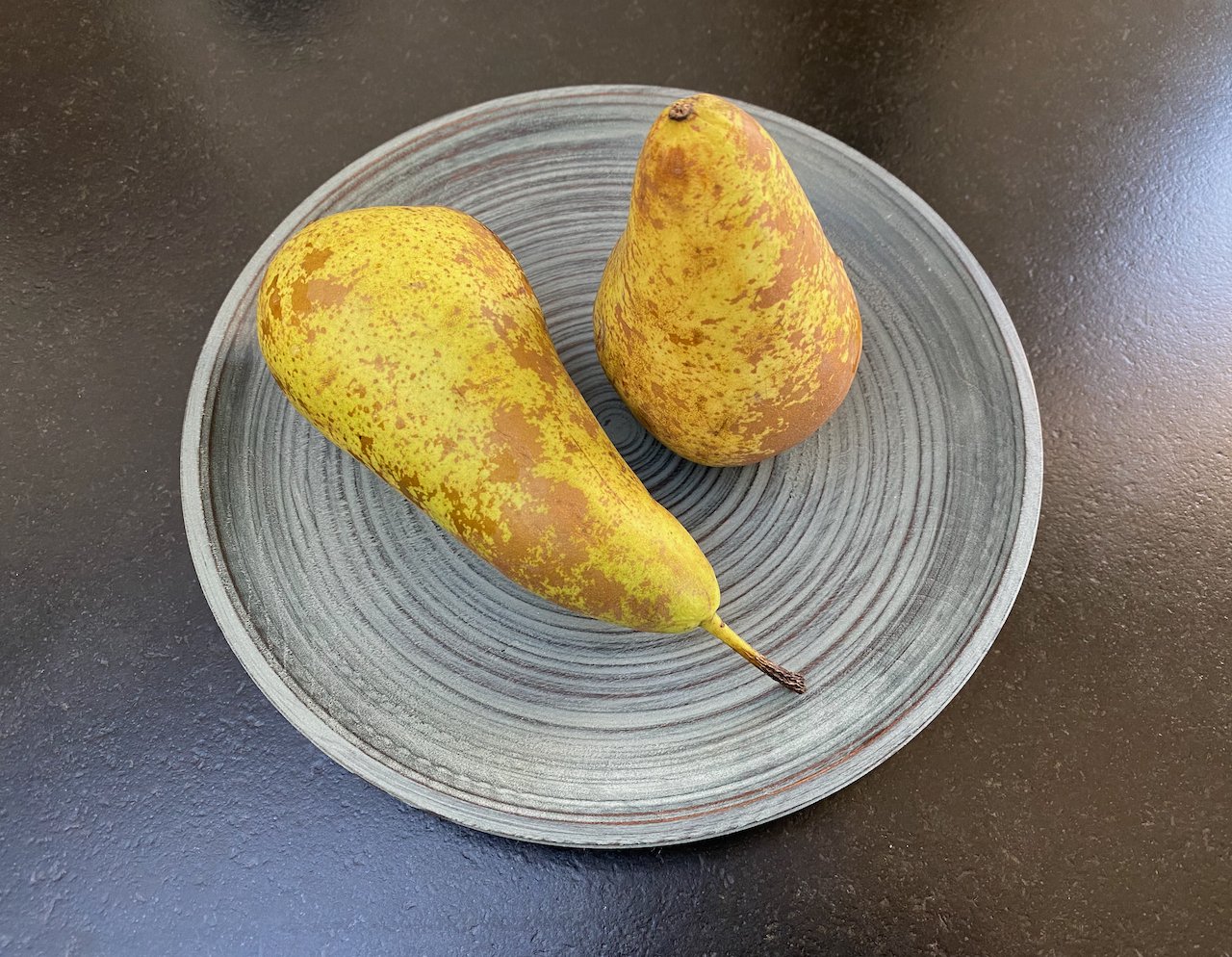 Platter with pears
