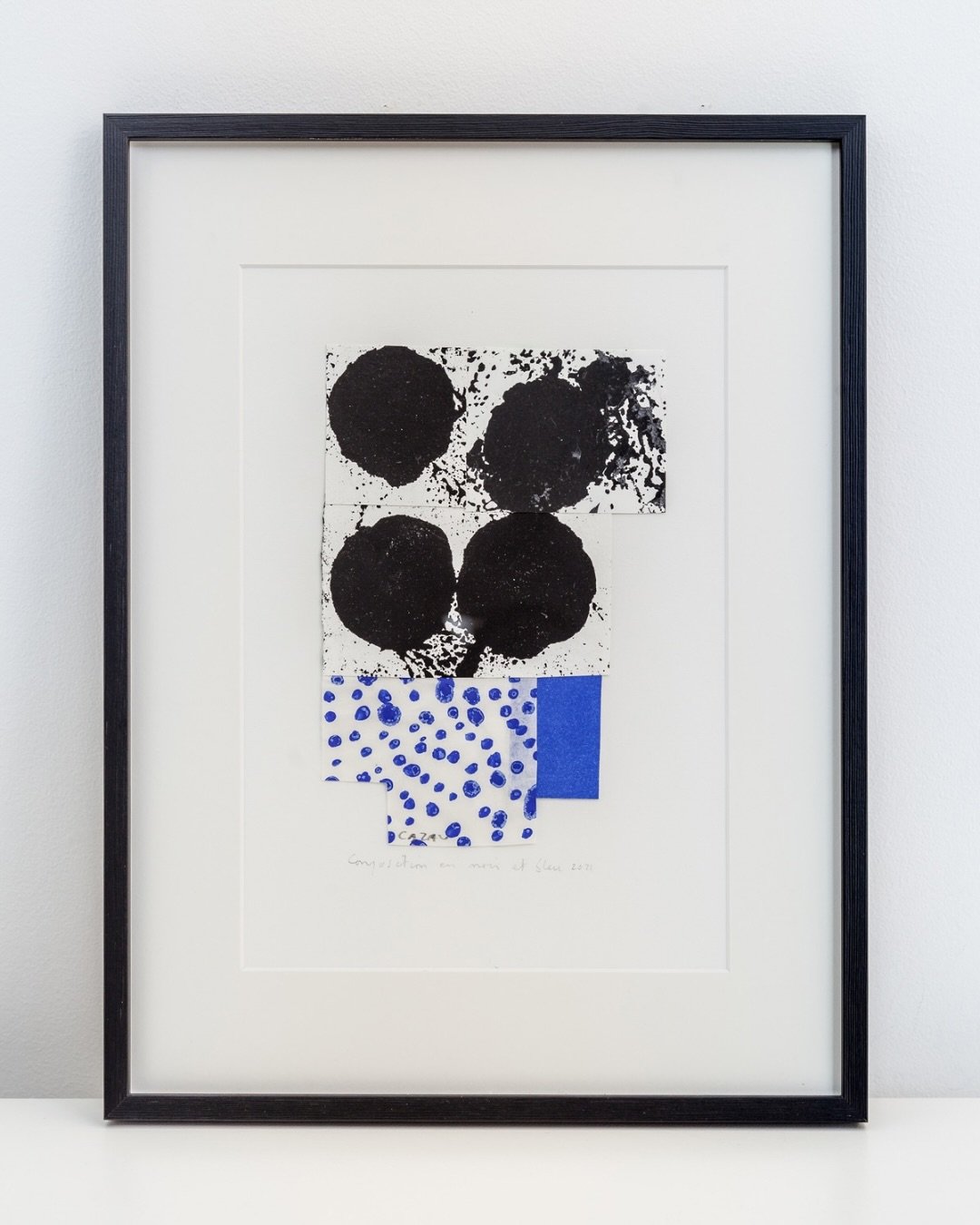 | CATHERINE CAZAU |

Empreintes, lignes et aplats de couleurs se superposent dans les compositions sur papier de Catherine Cazau. 

Dans la série « Composition » Catherine joue avec les formes, les couleurs, les contraste