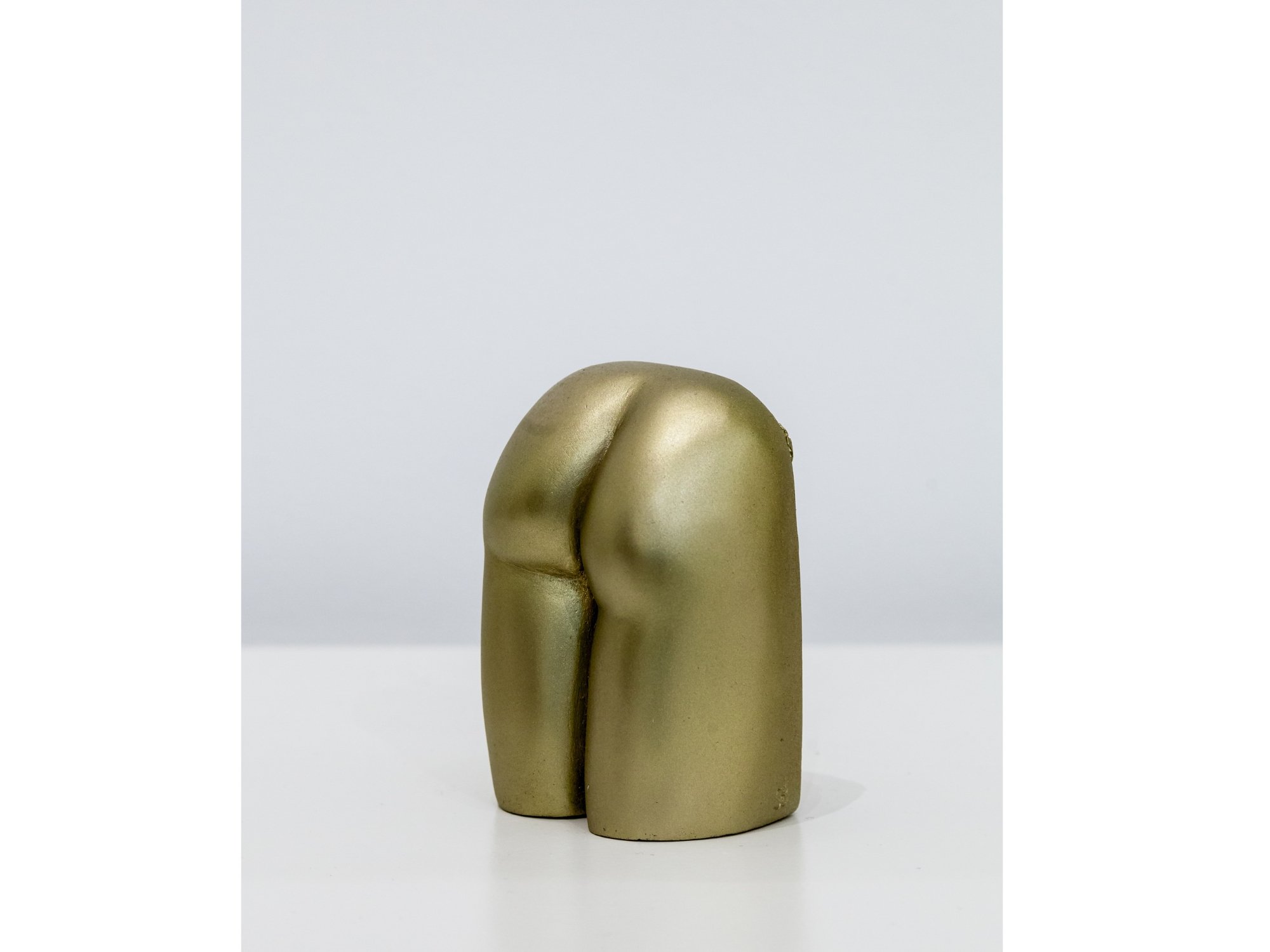 Hommage à Man Ray | Plâtre résine doré | Sophie Bocher - 2