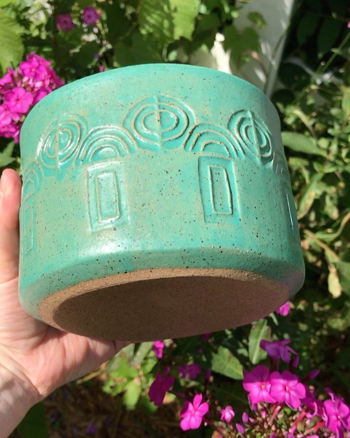 Small Stamped Planters are finally glazed and will be in the shop soon 🪴