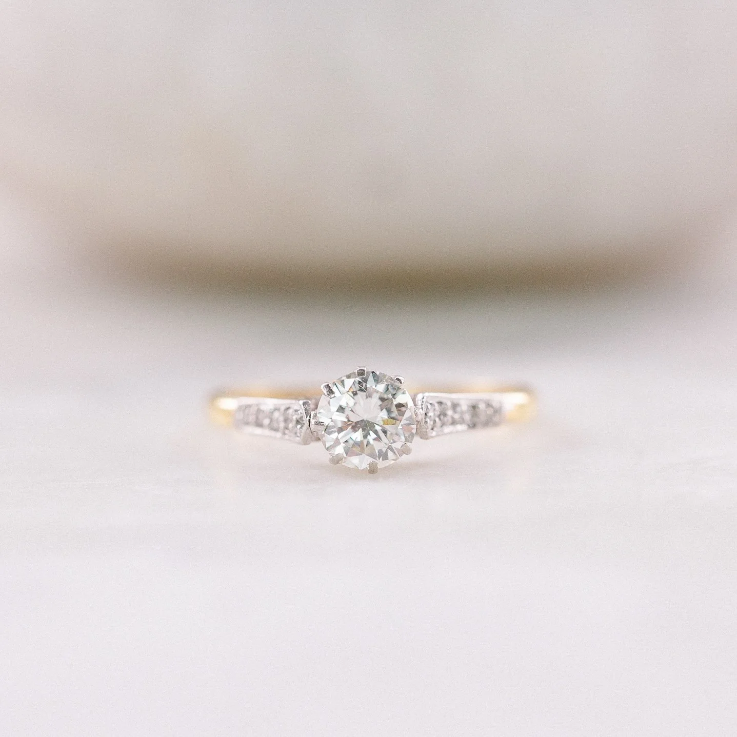 Diamond_Solitaire_18ct_Gold_Platinum_Shoulder_Set_Antique_Ring_1.jpg