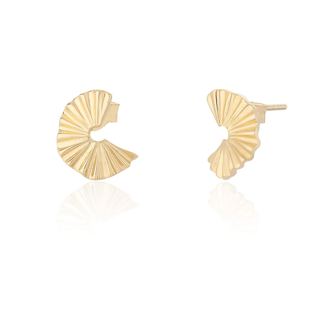 Amari Fan Swirl - Gold Stud Earrings