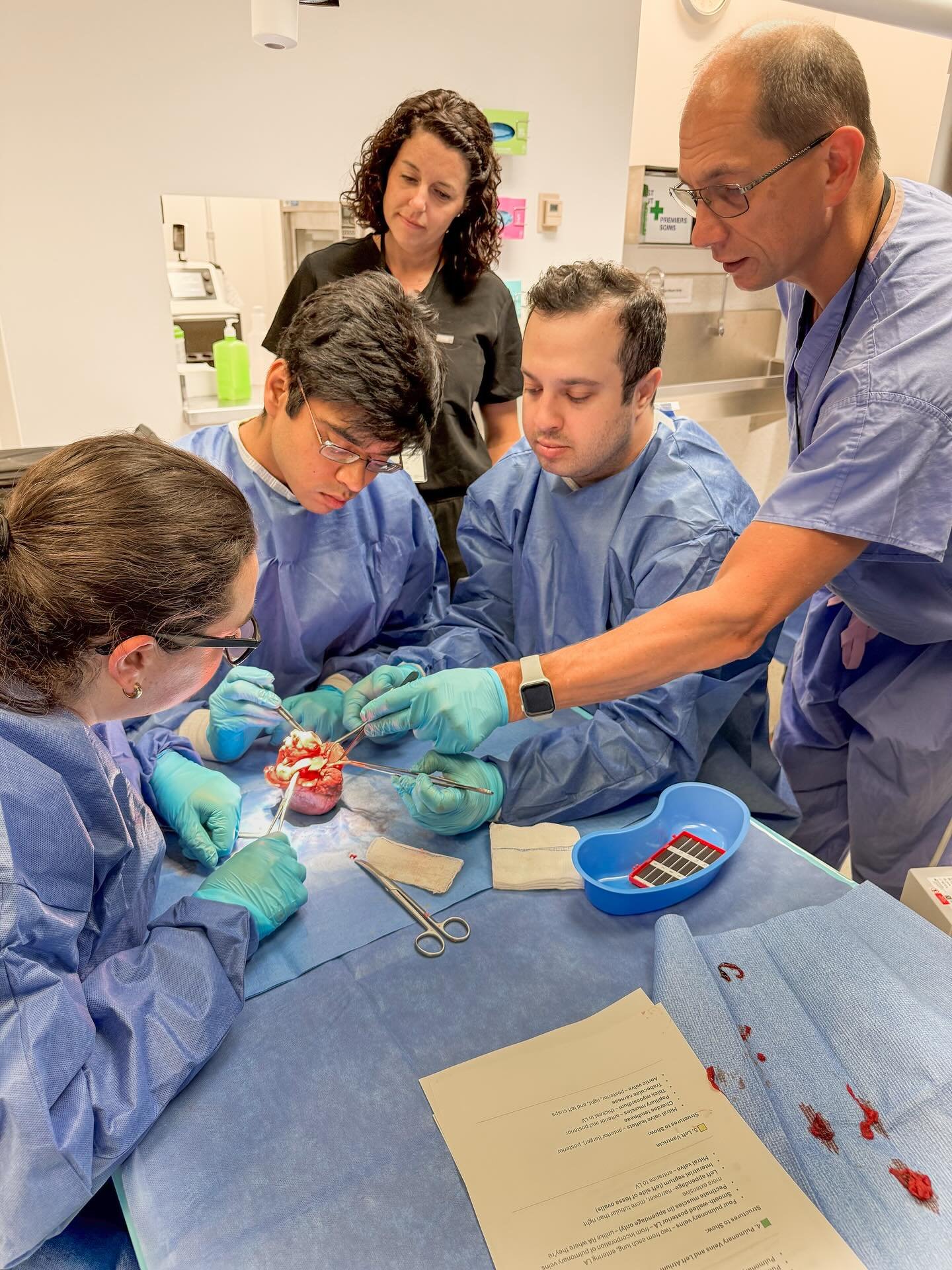 From coast to coast, these cardiac surgery PGY1s came together to dive into surgical simulations with cadaveric and animal specimens on Day 1 of the CSCS PGY1 Bootcamp at the Skills Centre.
This session provided the opportunity to sharpen their sur