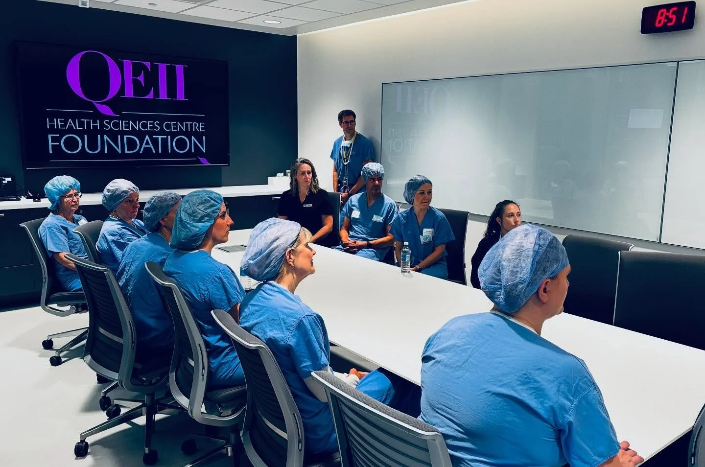 Recently, @qeiifoundation donors and board members joined us in the Sim Bay for an immersive healthcare simulation as part of Operation QEII. 
Participants began their scenario in the Sim Bay trauma area before transporting their ‘patient&rsqu