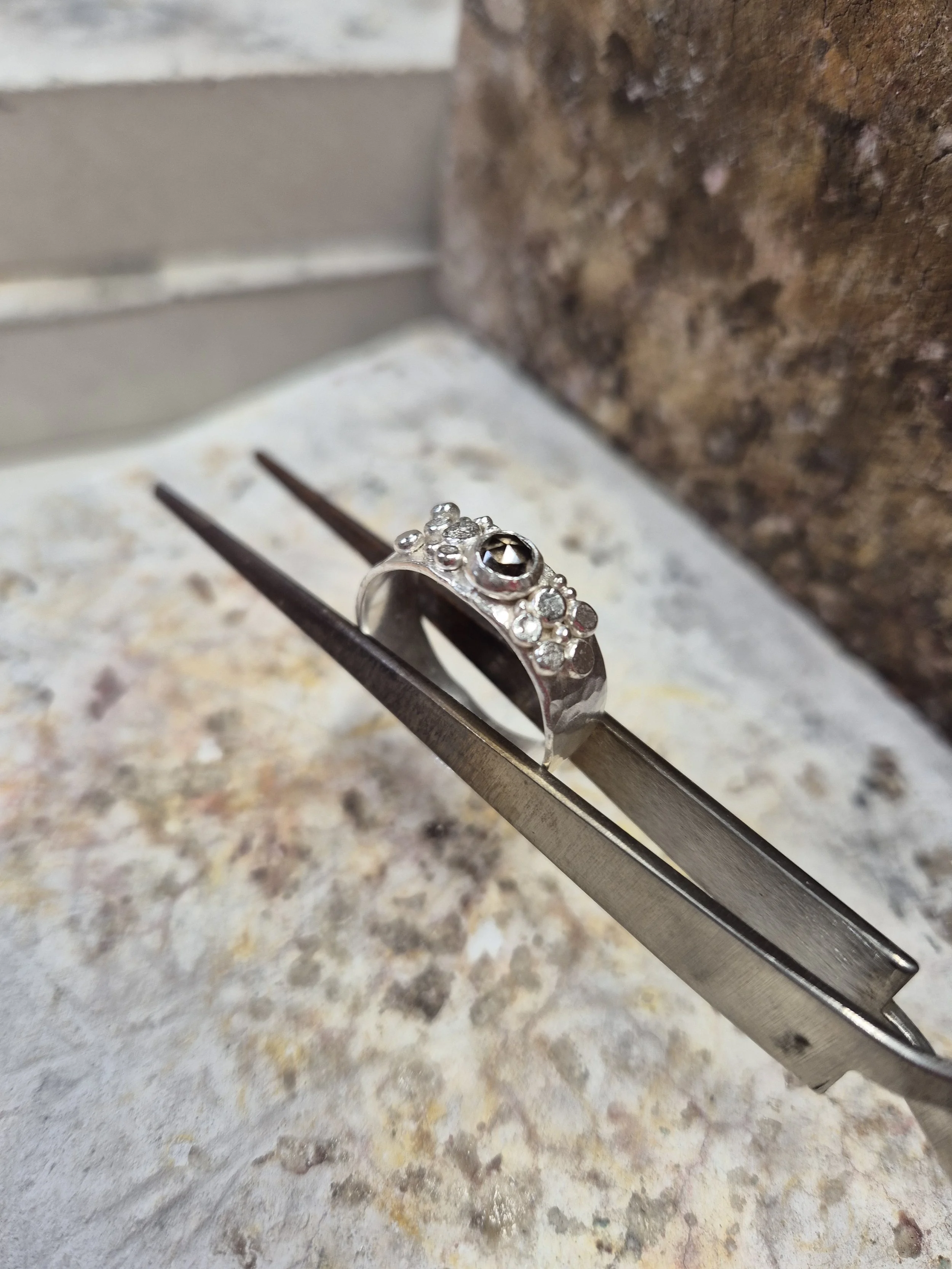 Chunky stone set ring workshop