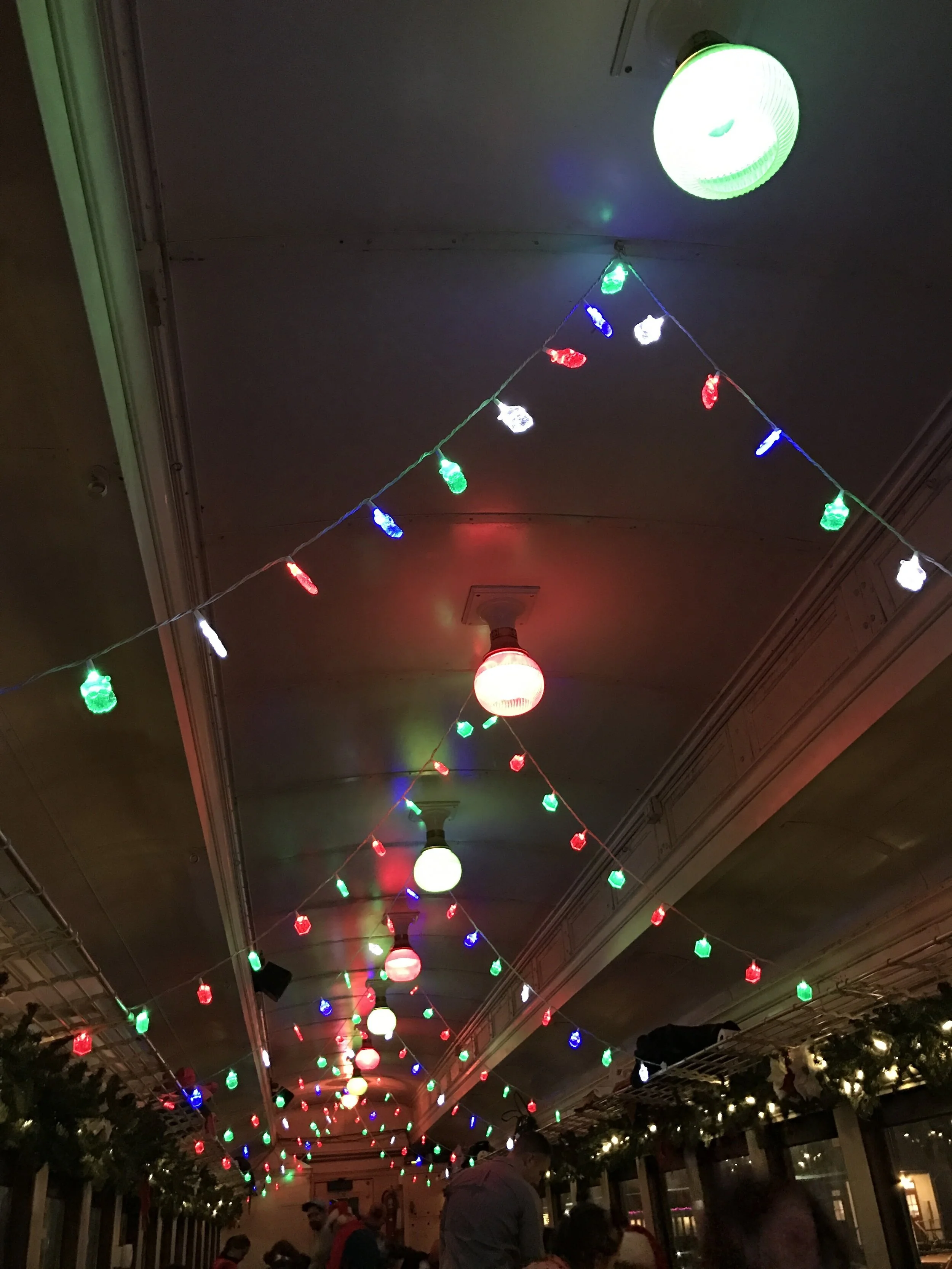 HITV Holiday Special - Live Stream from the Briggs Opera House 