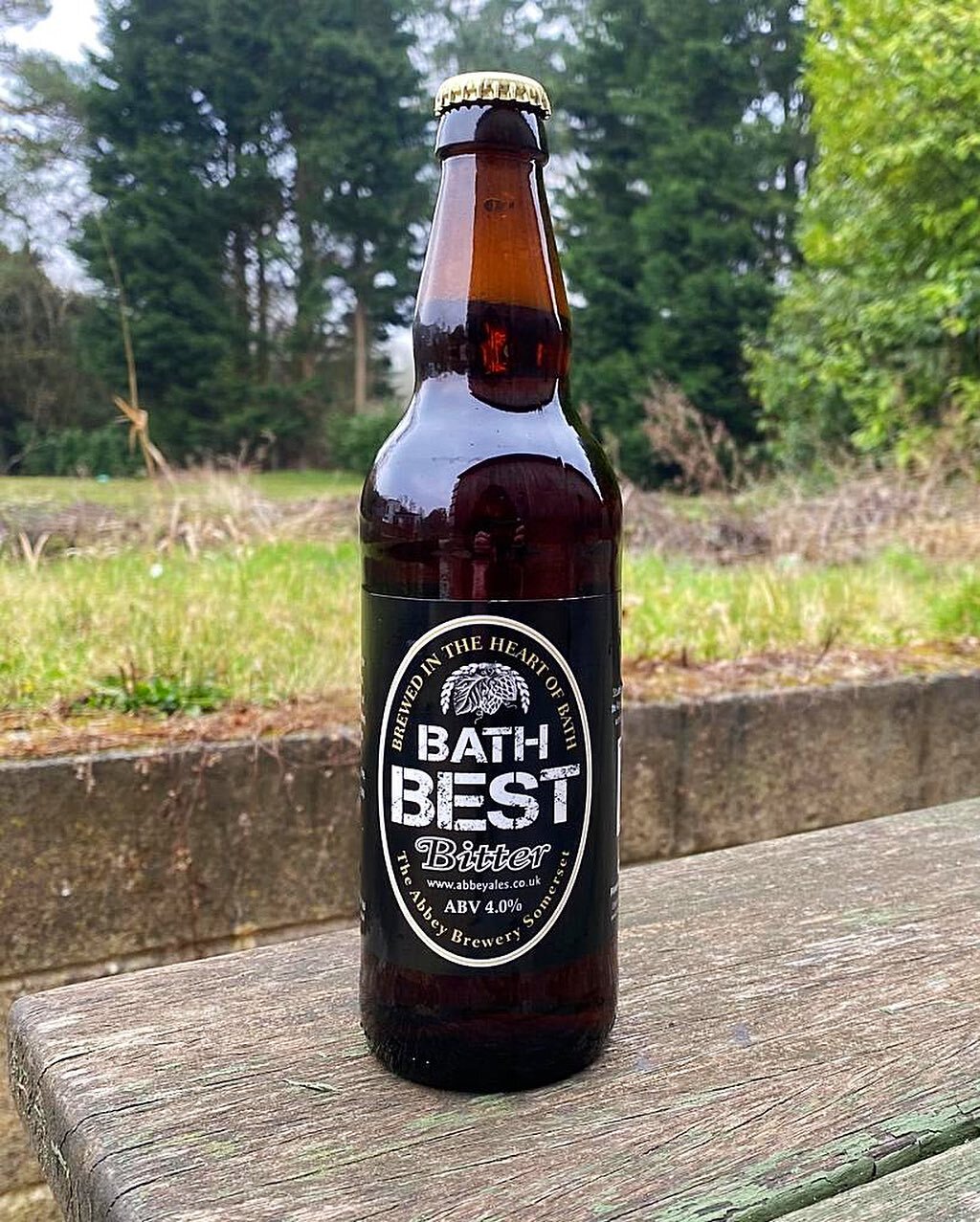 Bath Best Bitter from @abbeyalesbrewerybath Brewed in the heart of Bath, bottled in the heart of Hampshire🍻

You&rsquo;re good at Brewing. We&rsquo;re good at Bottling 

#CraftBeerBottling #CraftBeer #Brewery #bottlingplant #bottledbeer #beerbottle 