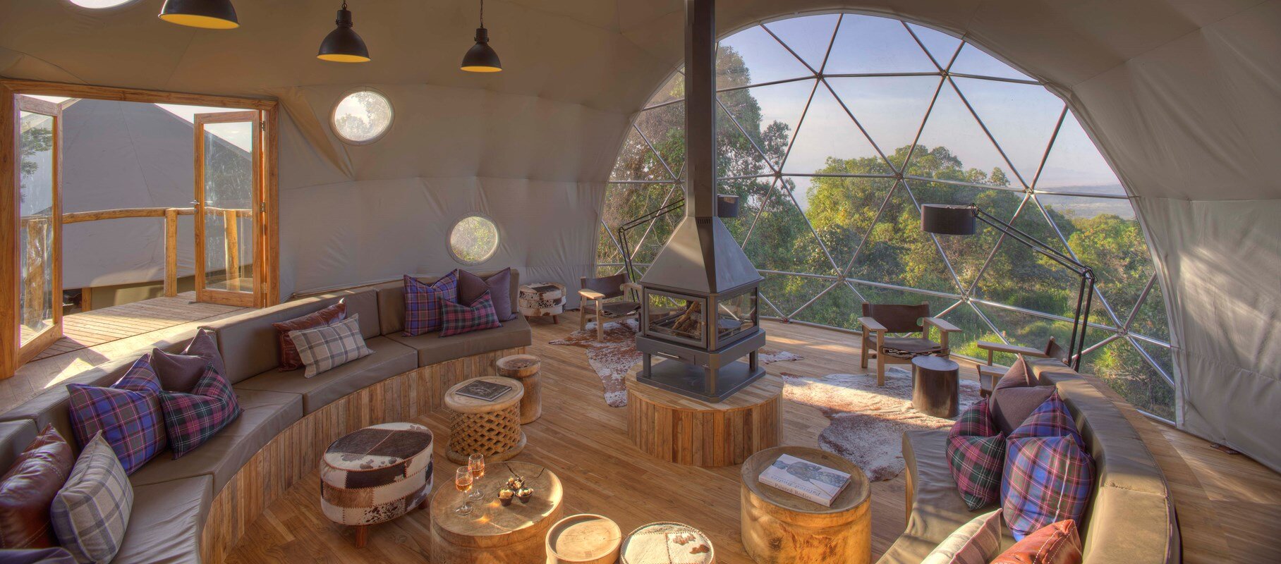 6-the-highlands-lounge-dome.jpeg