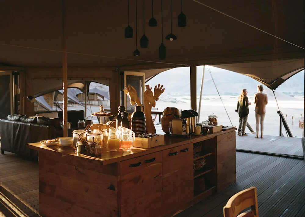 WEB17Hoanib-Valley-Breakfast-set-up.jpg