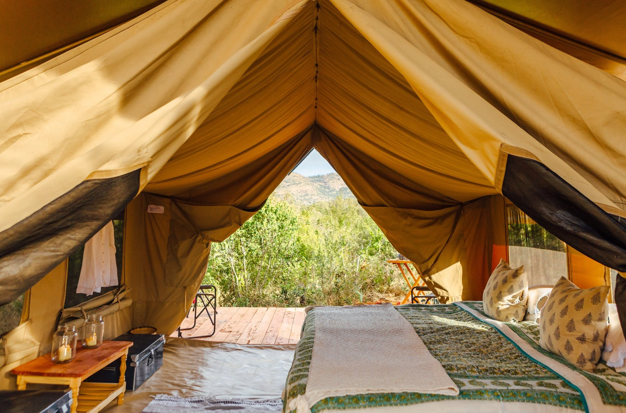 Luksussafari i Kenya – komfortable telt med utsikt over savannen på Moon’s Camp.