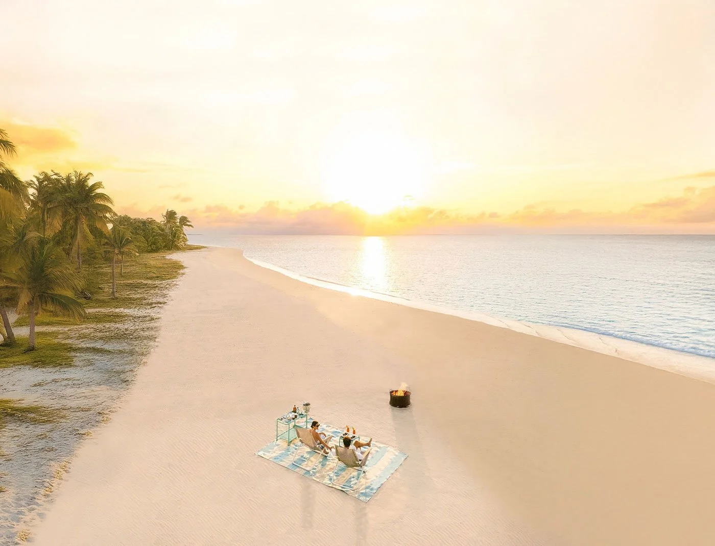 Øde strand på Madagaskar kombinert med safari i Zambia