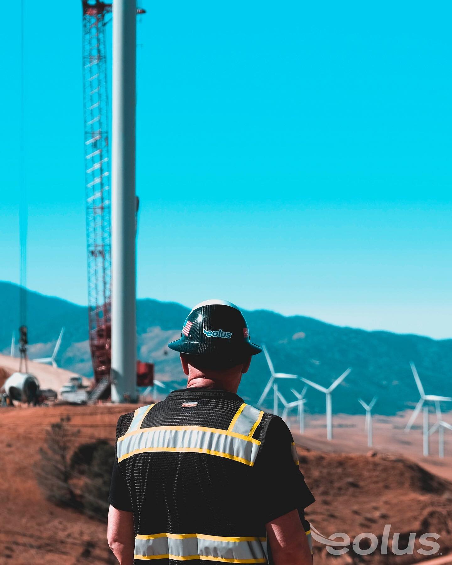 Ensuring a safe working environment is our top priority. Do you know the on-site safety essentials? Hard hats and reflective safety vests of course!
#WindWall1 #windenergy #windpower #windturbines #windturbine #wind #renewableenergy #renewables #clea