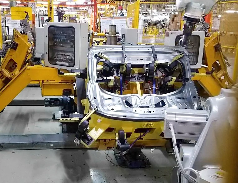 Robotic Roller Hemming vs Traditional Hemming in Automotive Manufacturing