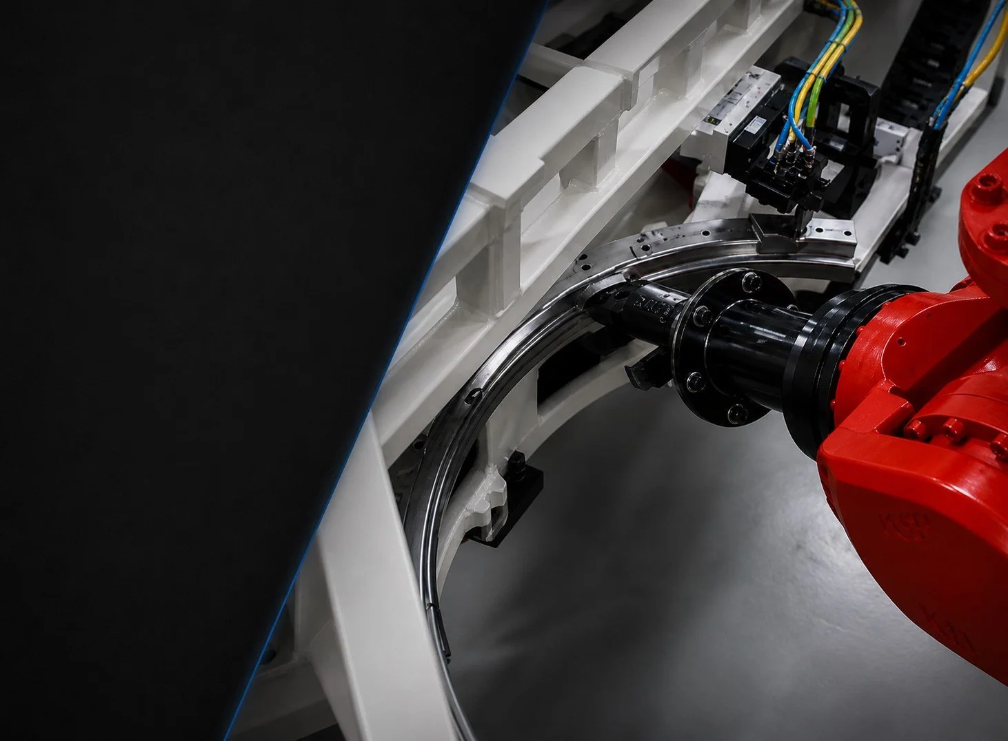 automotive-hemming-robotic-roller-flange-process-same.jpg
