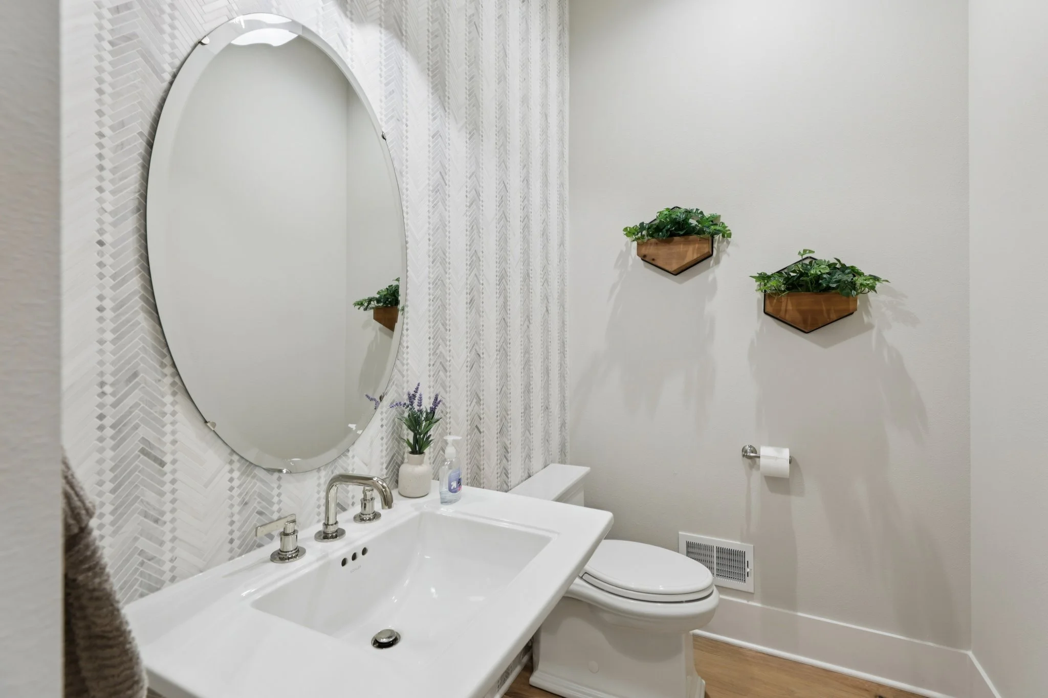 47-web-or-mls-White Cedar Dr-S0907-047.jpg