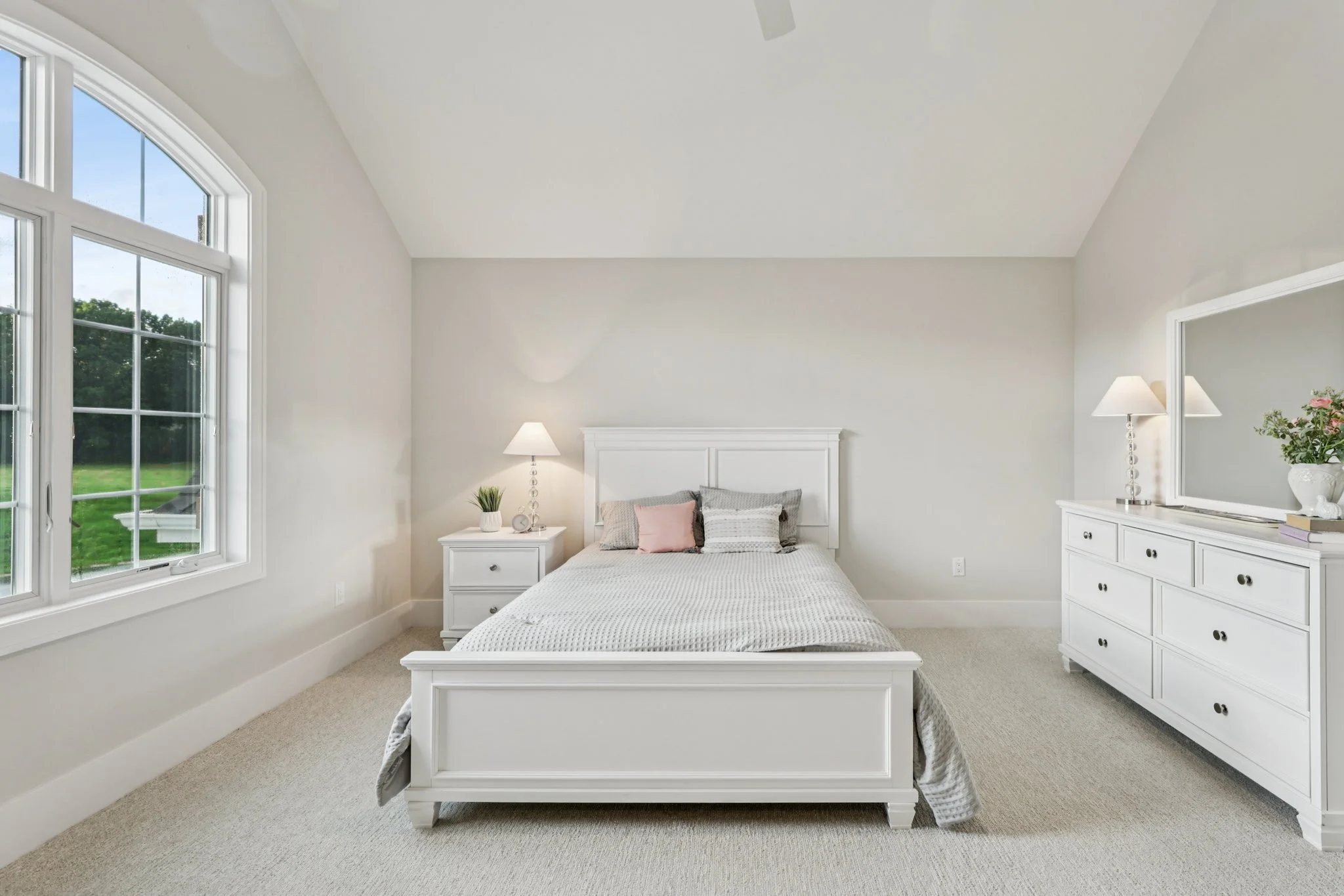 69-web-or-mls-White Cedar Dr-S0907-069.jpg