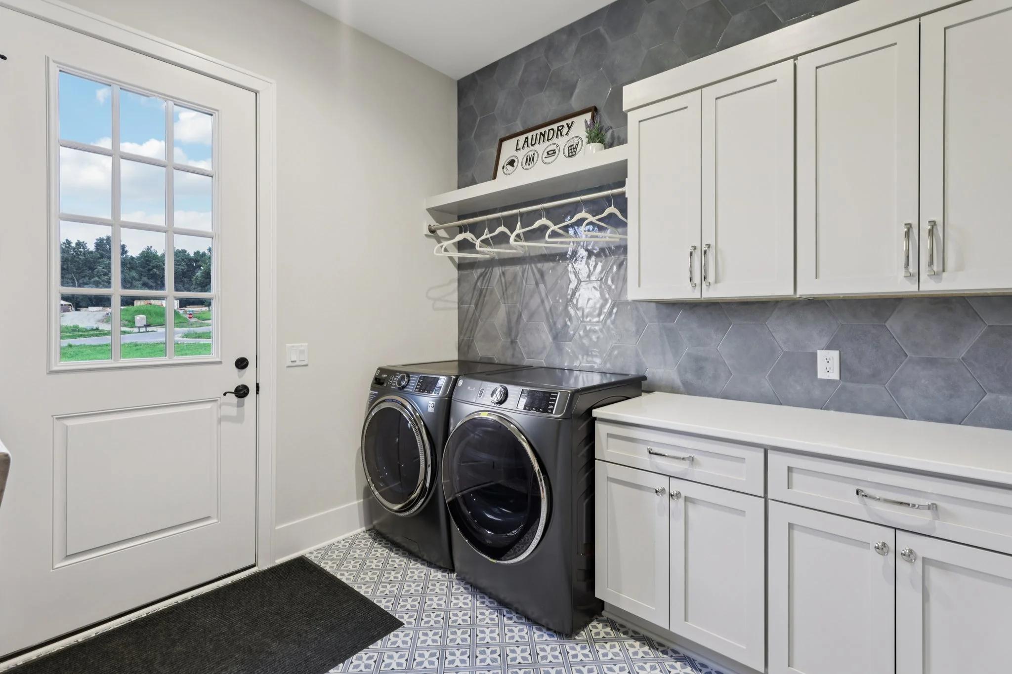 51-web-or-mls-White Cedar Dr-S0907-051.jpg