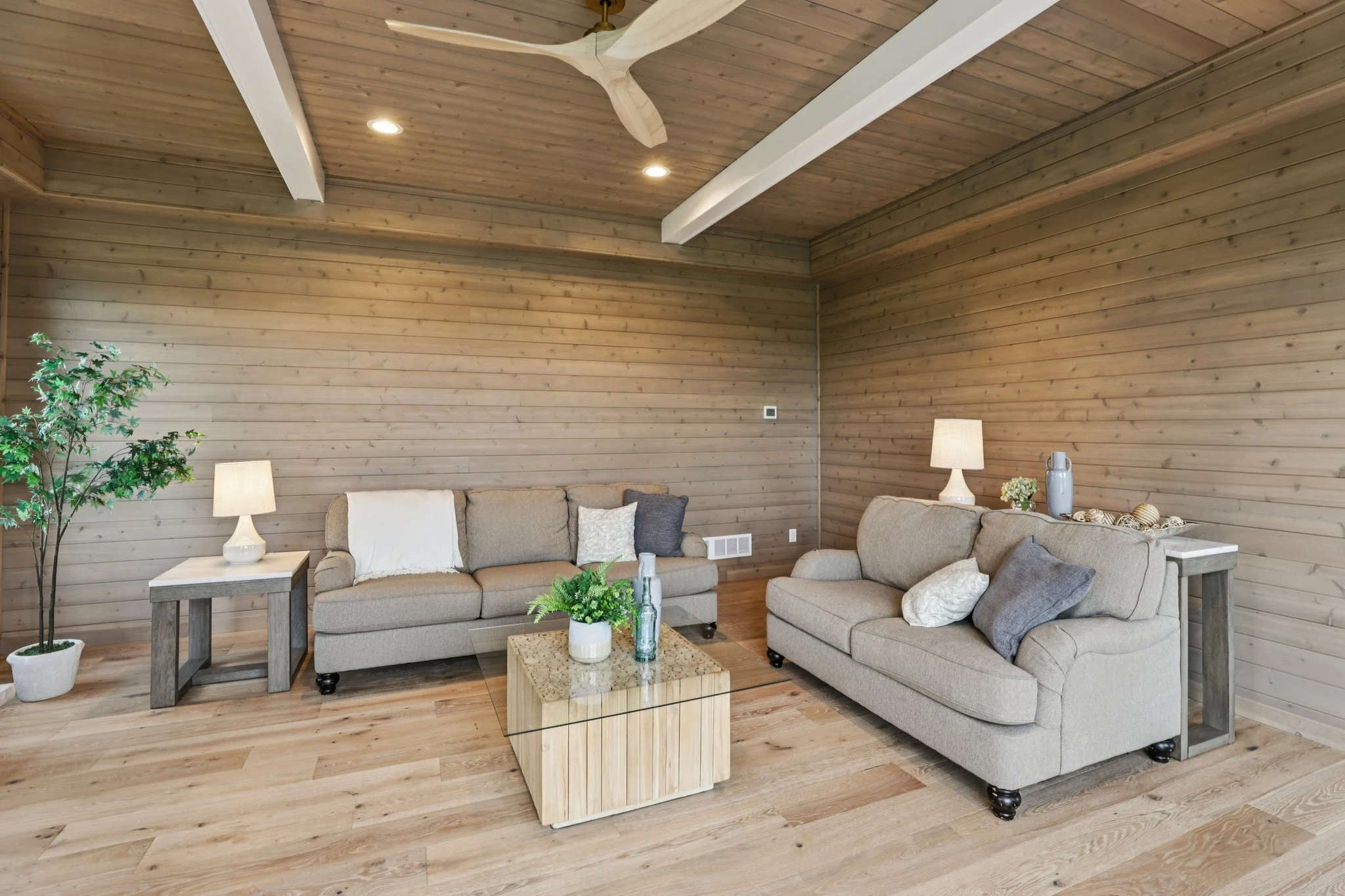 20-web-or-mls-White Cedar Dr-S0907-020.jpg