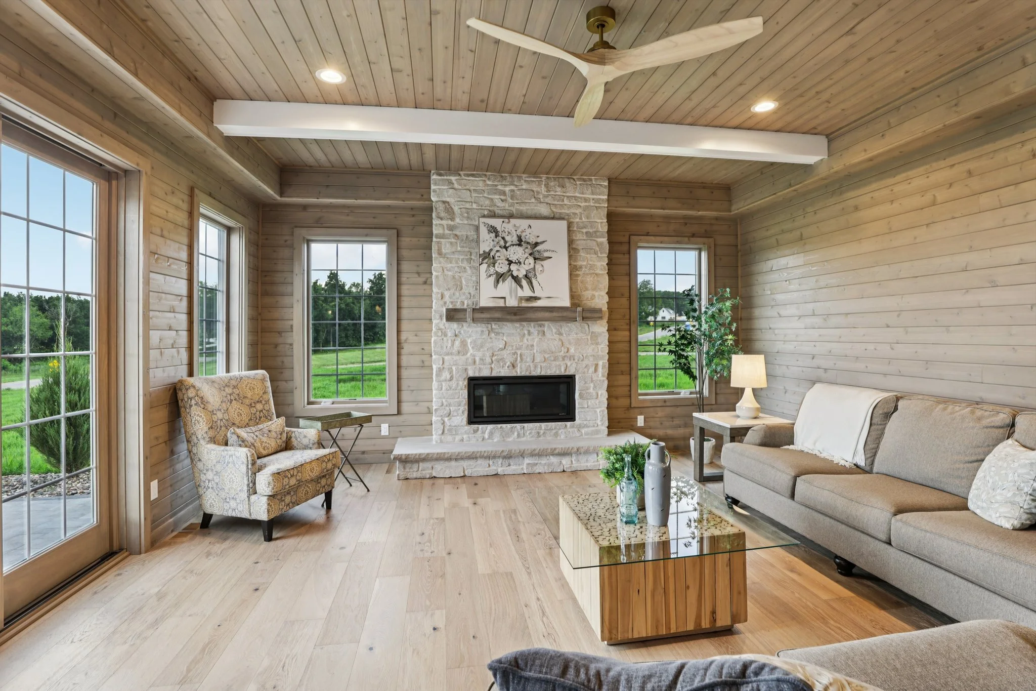 18-web-or-mls-White Cedar Dr-S0907-018.jpg