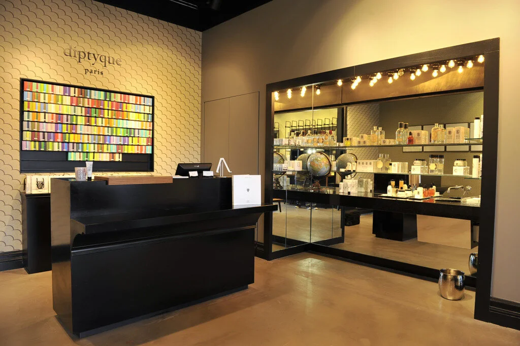 Cash area and mirrored product area