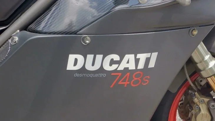 2002 Ducati 748s Senna RS.jpg