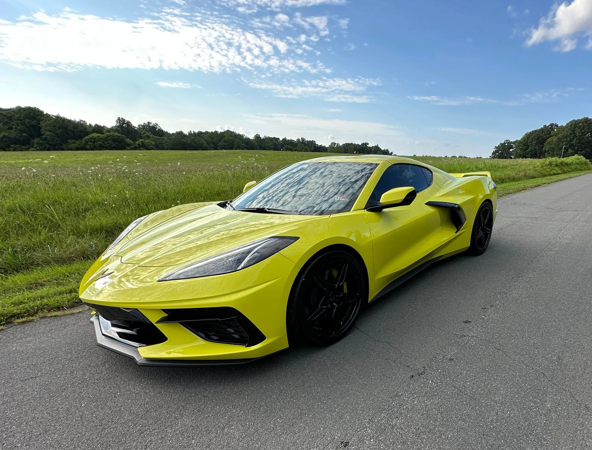 8250-CF on Accelerate Yellow C8.2.jpeg