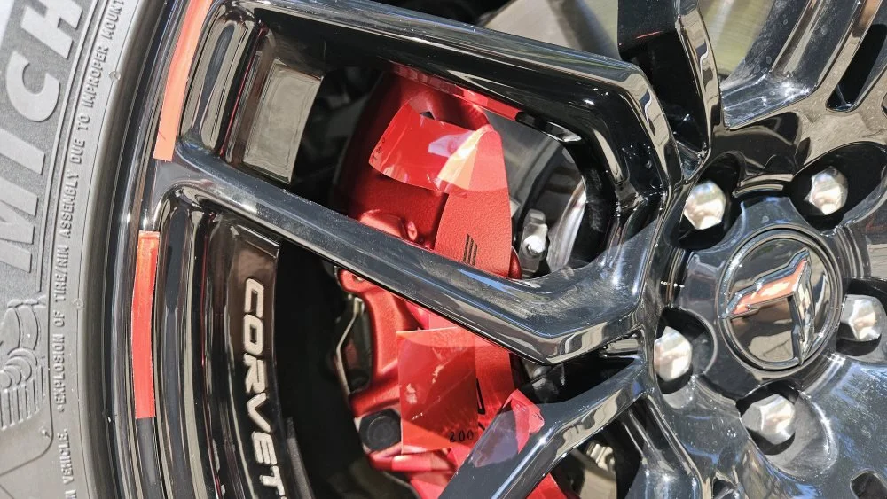 6130 and 6008 on Edge Red caliper.jpg