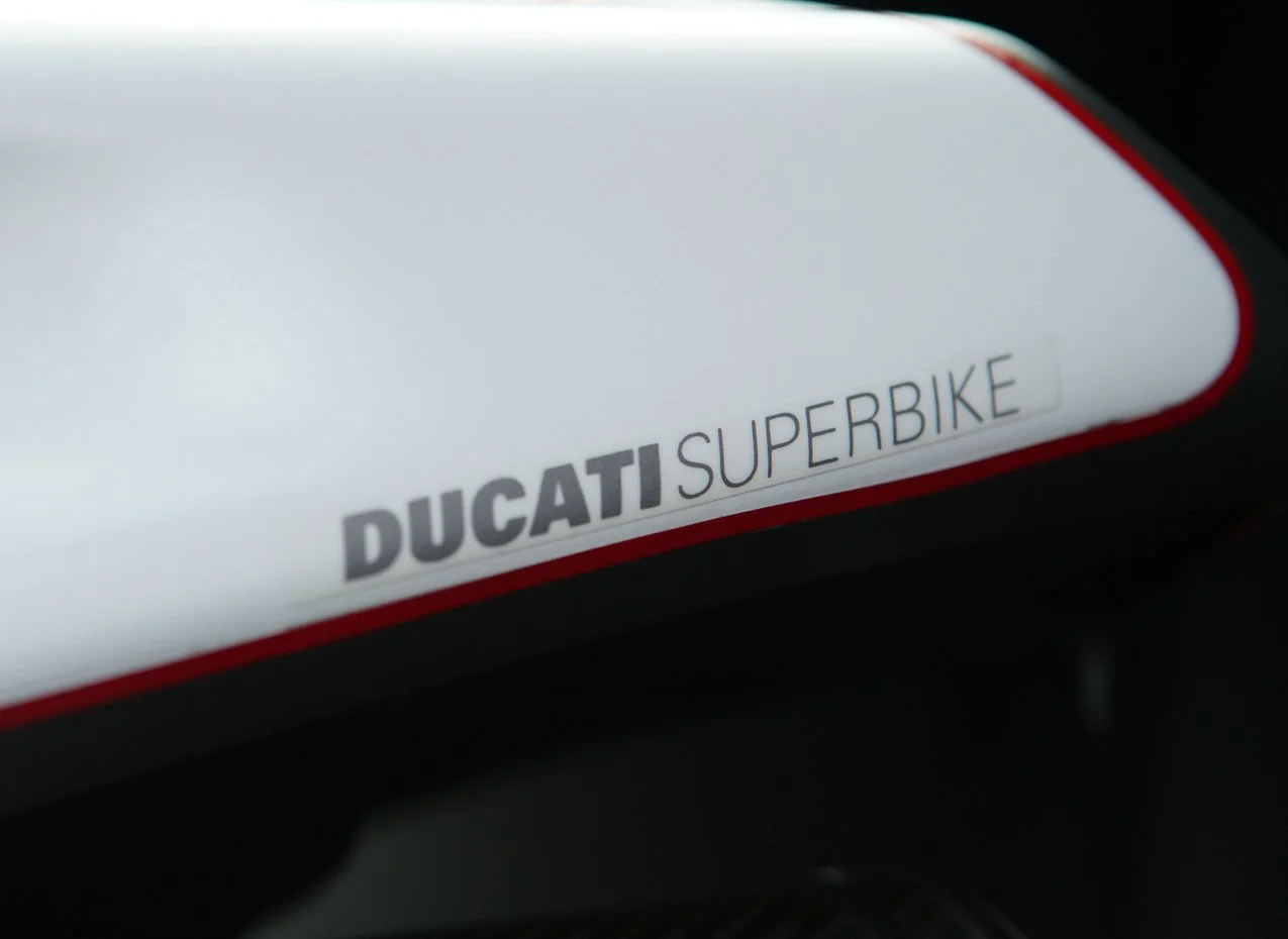 2002 Ducati 748s Senna - DUCATISUPERBIKE Tail.jpg