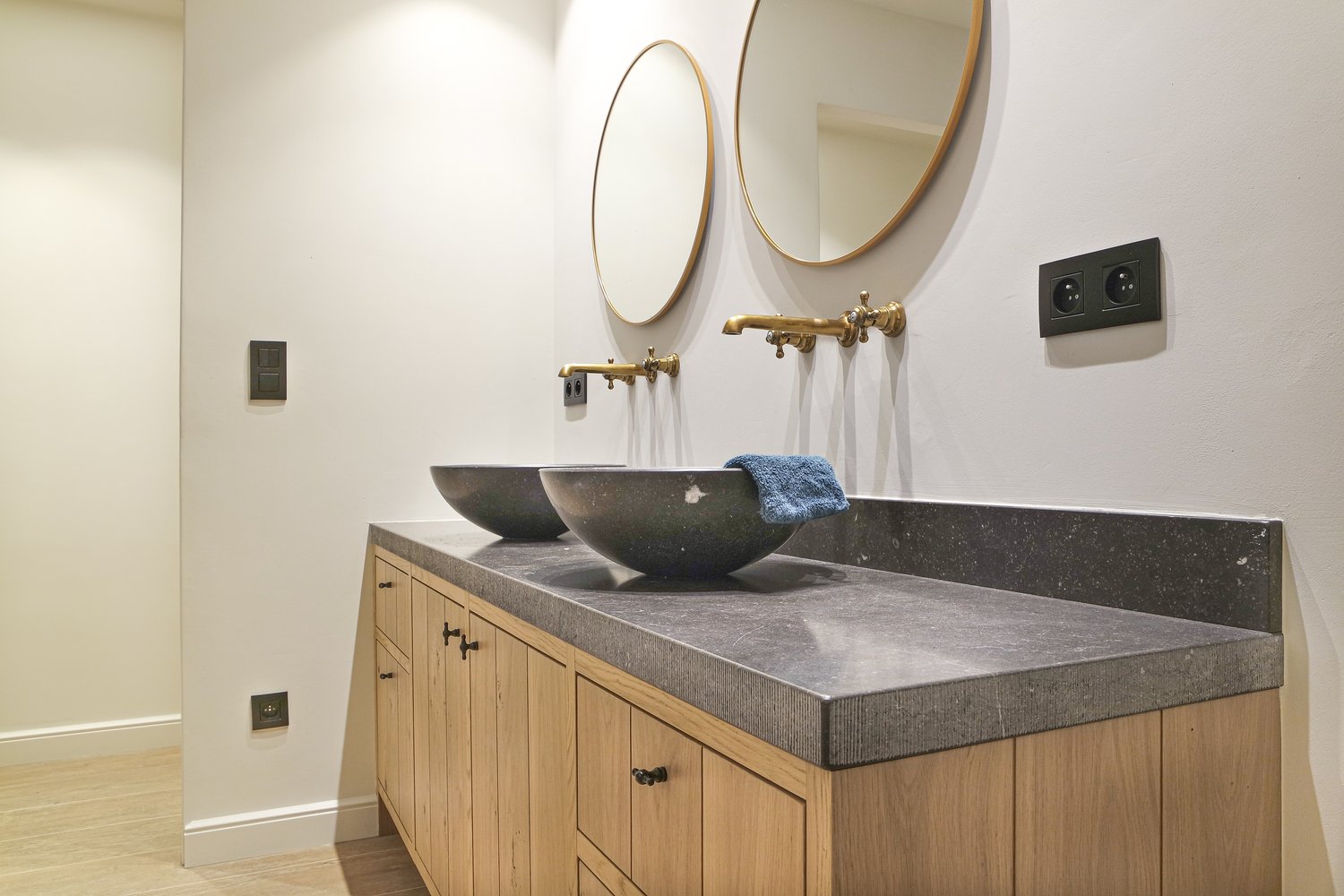 diameter mogelijkheid ziek Badkamer — Van Oerle Interieur