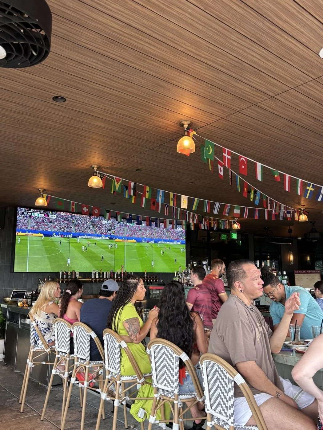 10-world-cup-pop-up-flags.jpg