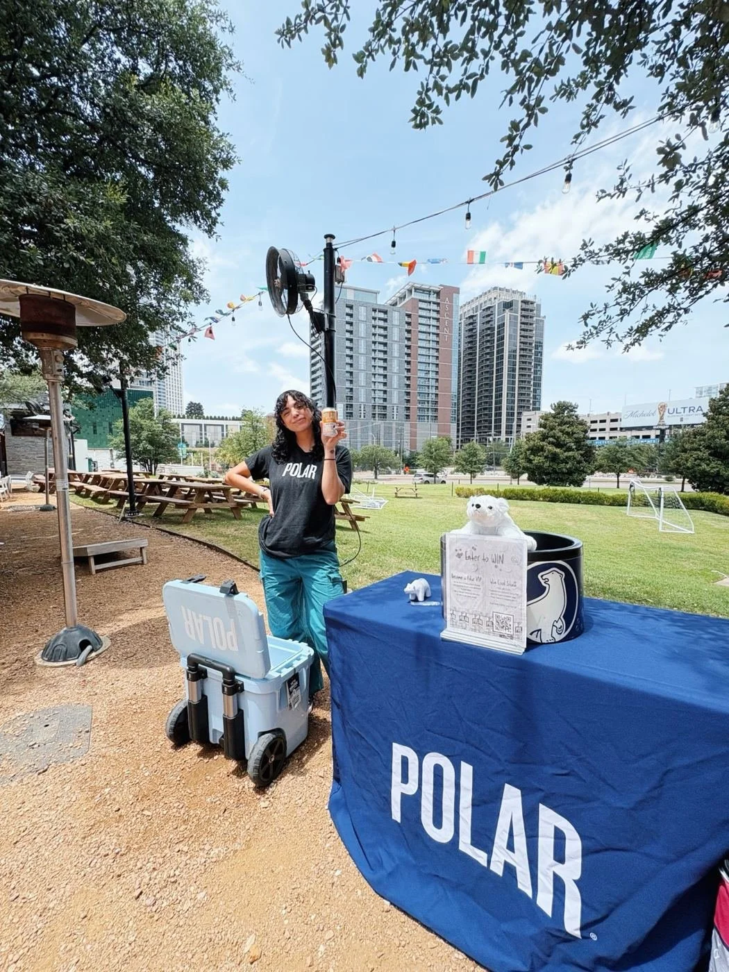 20-polar-seltzer-station-bar-crawl.jpg