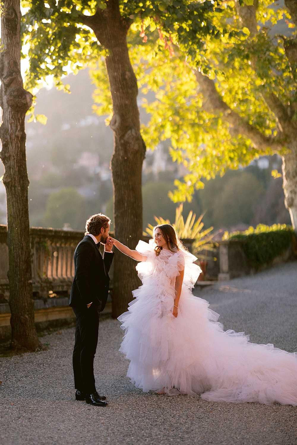 villa-pizzo-lake-como-sunset-wedding-editorial-ross-hurley.jpg