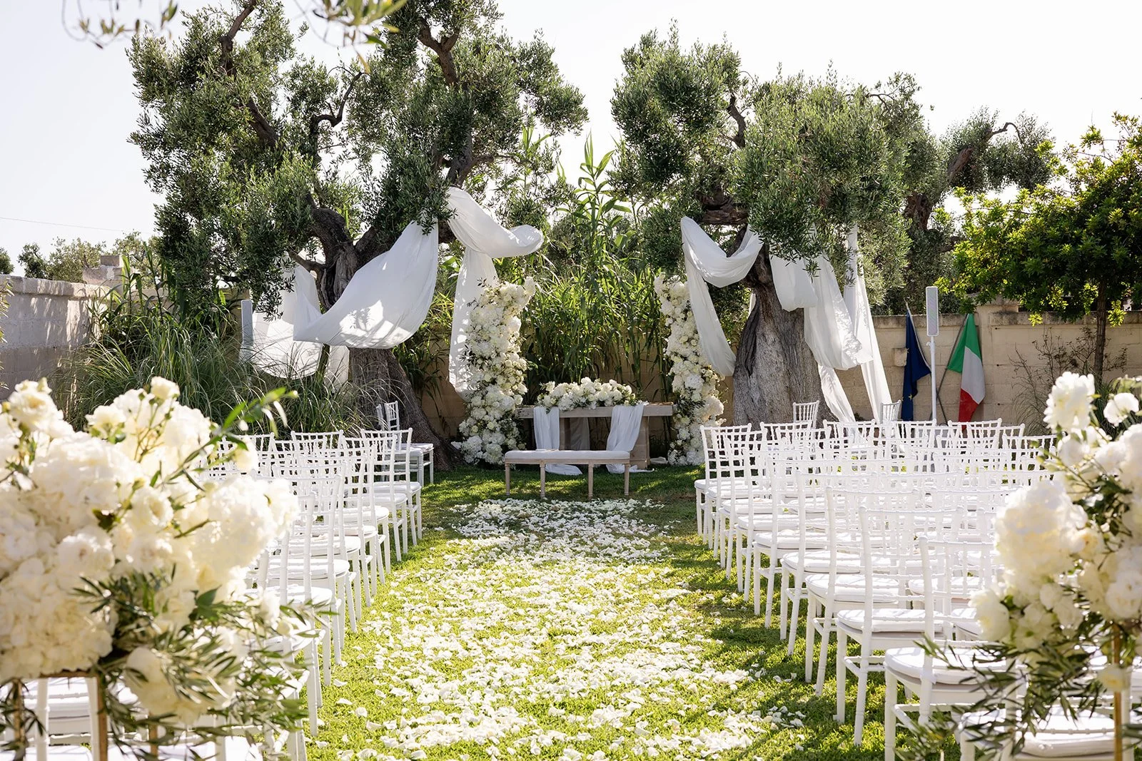 Masseria-la-macina-outdoor-ceremony-3.jpg