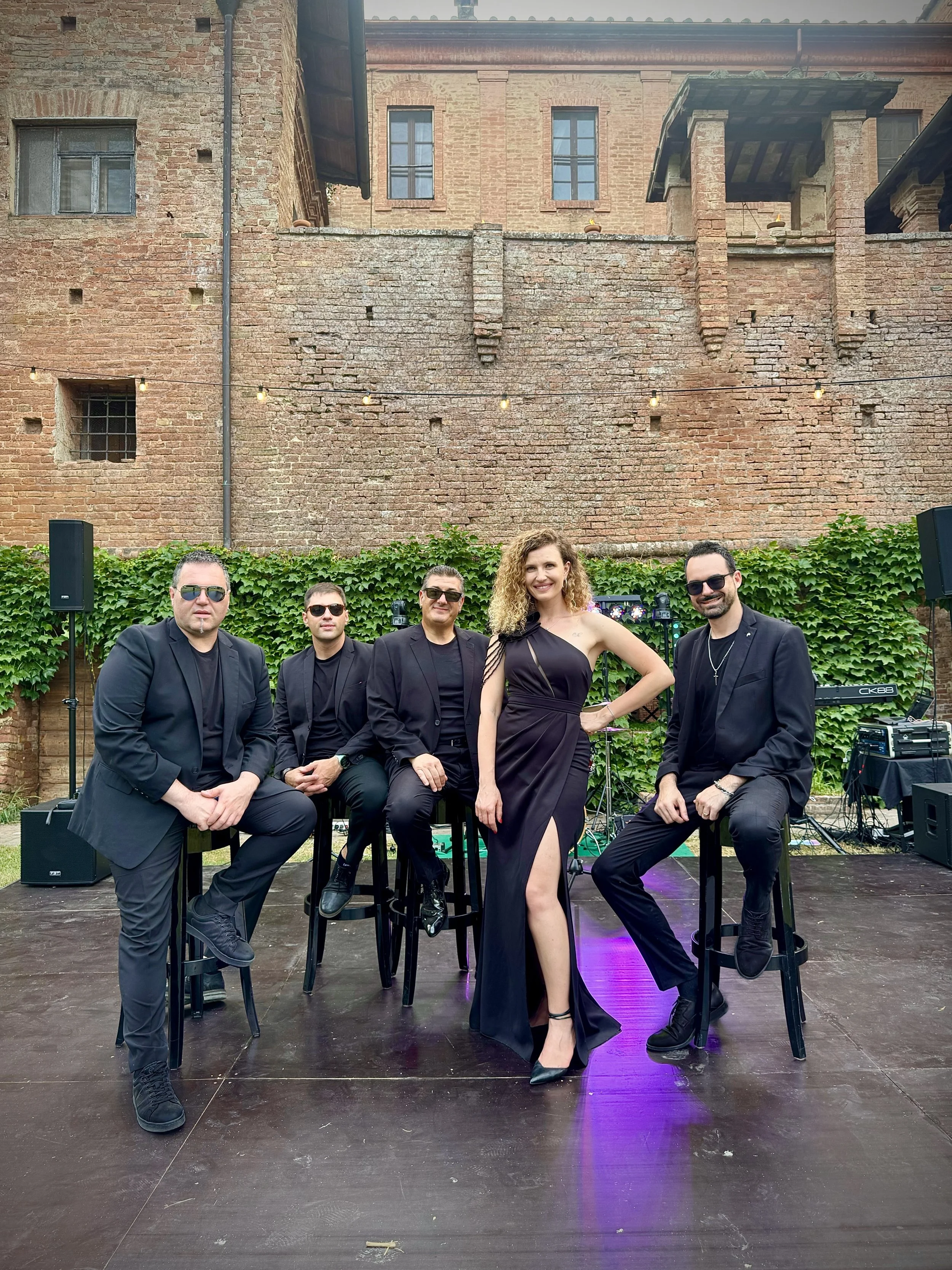 Facetune_21-06-2025-18-59-09 2.jpg